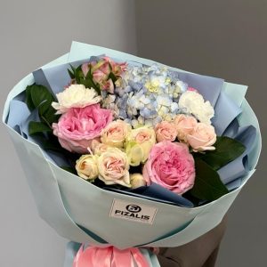 Богатый букет для театра или концерта купить в Гомеле