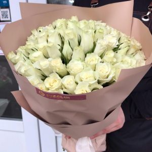 подарочный букет из роз Гомель