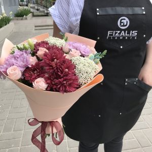 Ароматный букет с фрезией на день рождения маме купить в Гомеле