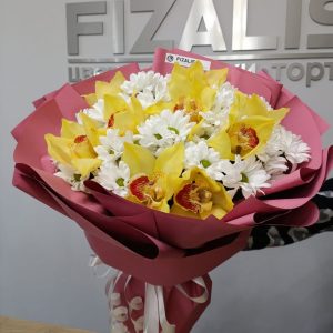 Изысканный букет для учителя с орхидеей и хризантемами купить в Гомеле | Fizalis.by