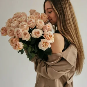 Букет 98 из роз Эквадор 70 см с лентой купить в Гомеле