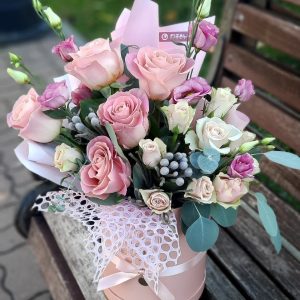 Роскошный букет для предложения из роз Кения и лизиантуса купить в Гомеле | Fizalis.by