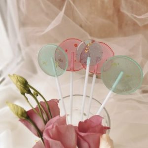 Леденец на палочке