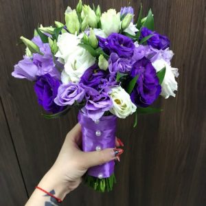 Небольшой свадебный букет невесты компактный купить с доставкой в Гомеле