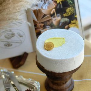 Торт Малибу с миндальным бисквитом и кремом пломбир купить в Гомеле | Fizalis.by