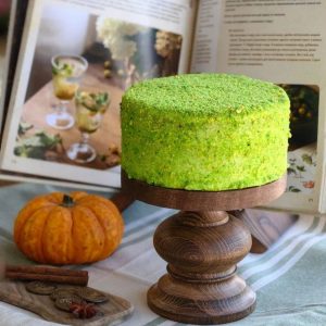 Торт Сюрприз с малиновым пюре и кремом из белого шоколада купить в Гомеле | Fizalis.by