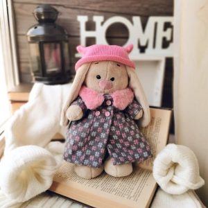 Зайка Ми в пальто